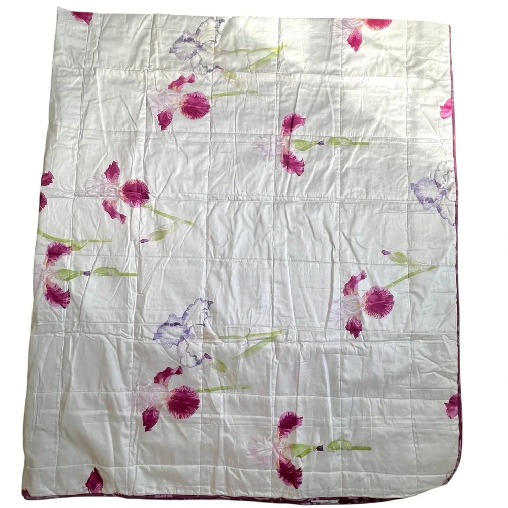 Yves Delorme Paris IRIS Collection King Quilted Reversible Coverlet Bedcover